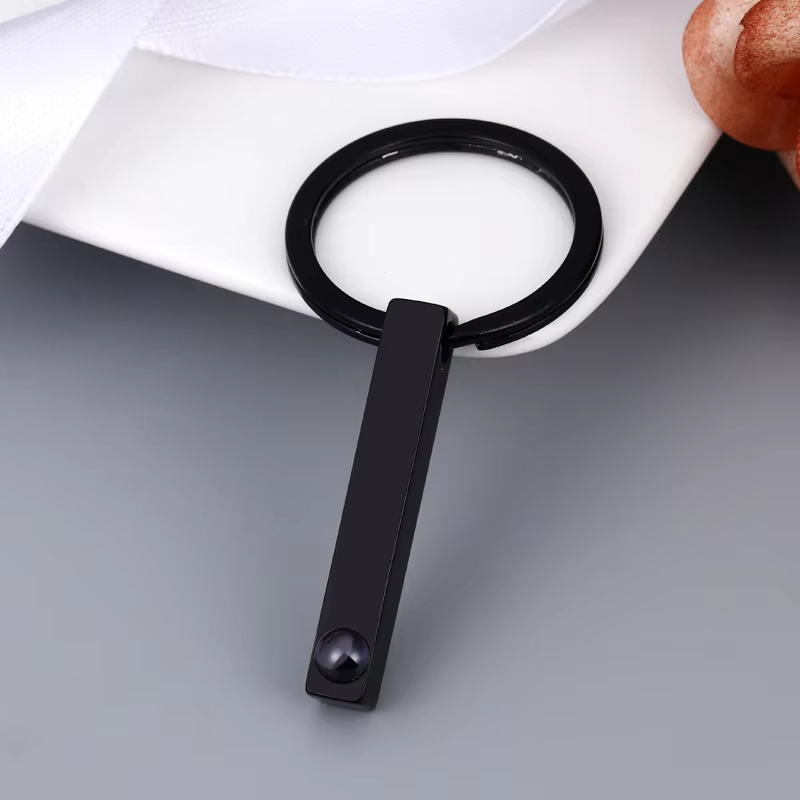 Custom modern rectangular photo keychain by Phomora