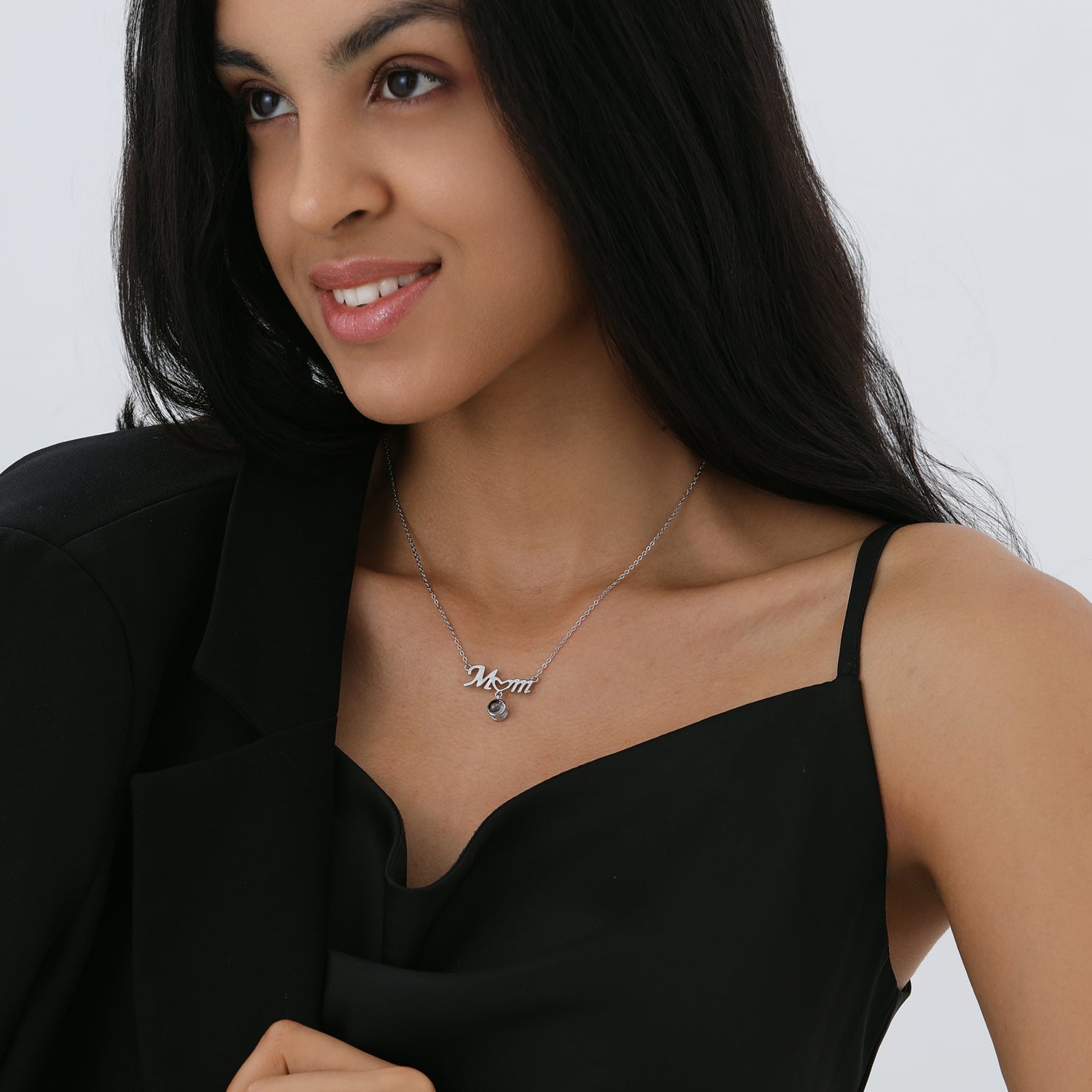 Personalized mom necklace with custom photo projection