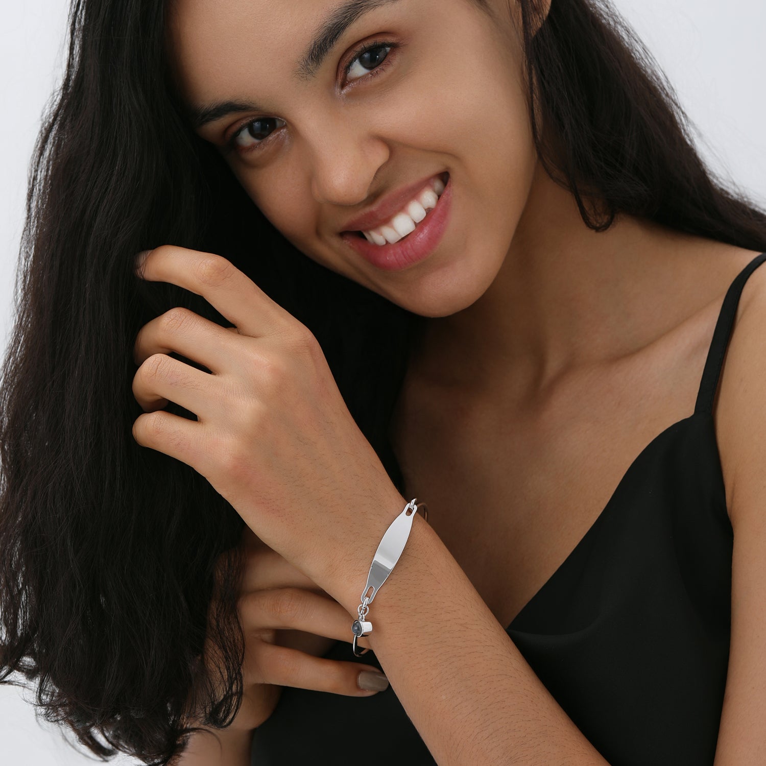 Phomora Echoes Engraving Photo Bracelet with hidden photo charm