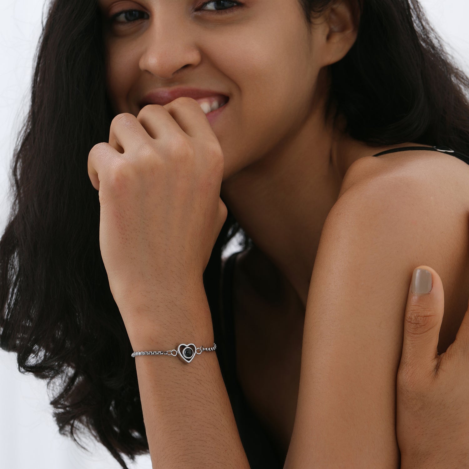 Personalized heart-shaped photo bracelet gift for her