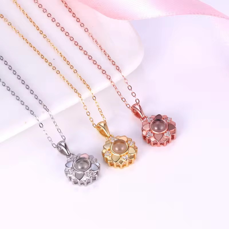 Elegant floral photo necklace by Phomora