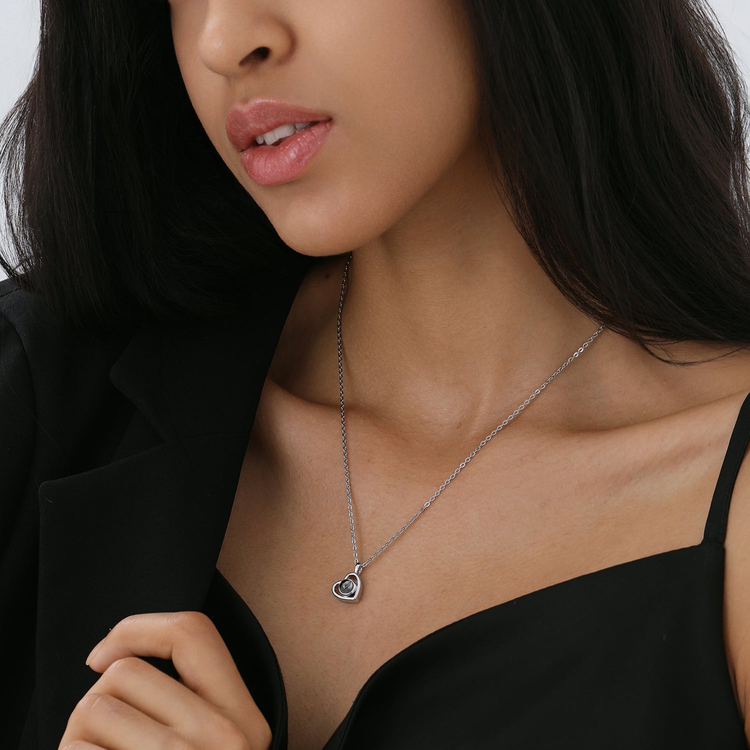 Phomora Beveled Heart-Shaped Photo Necklace