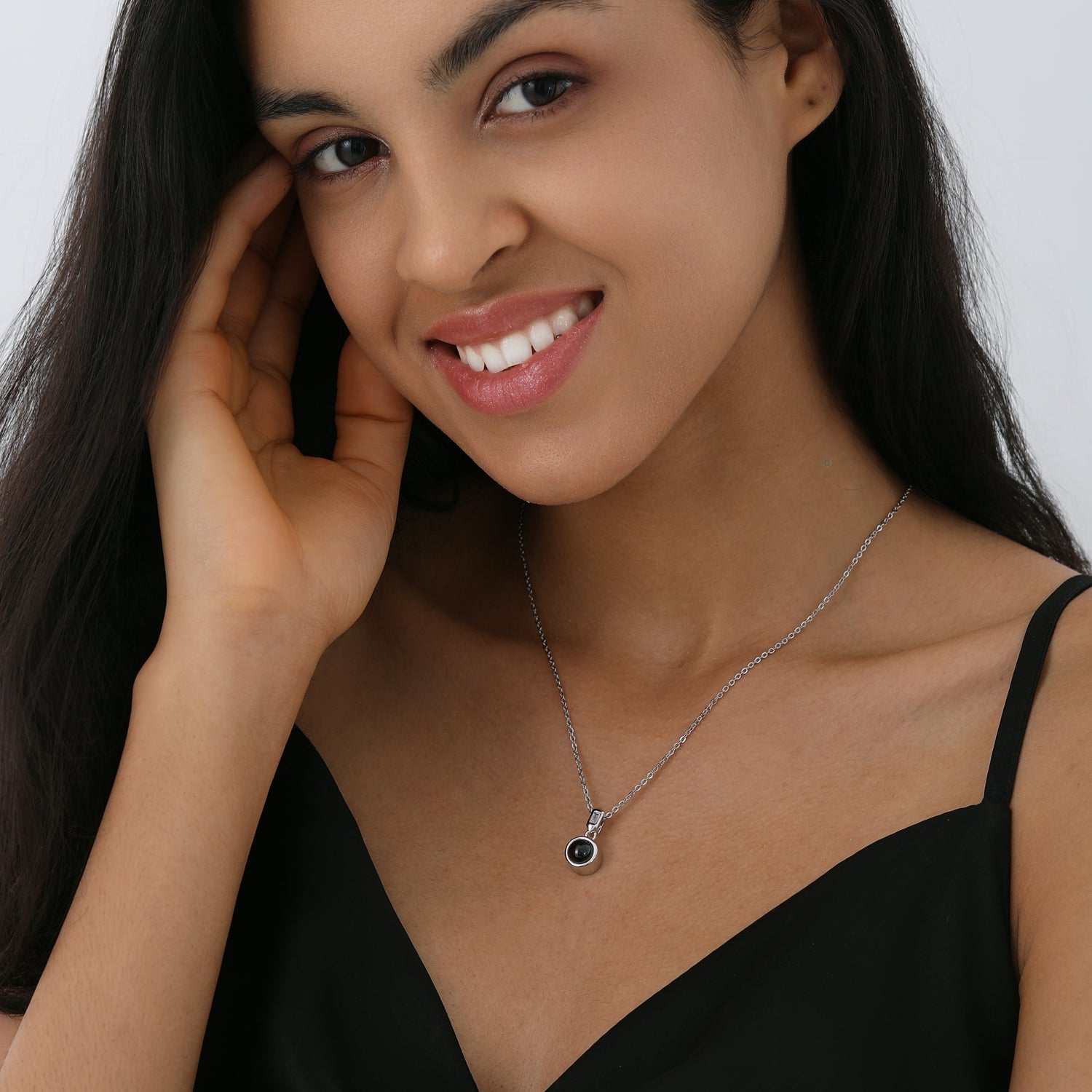 Custom photo jewelry gift by Phomora for her