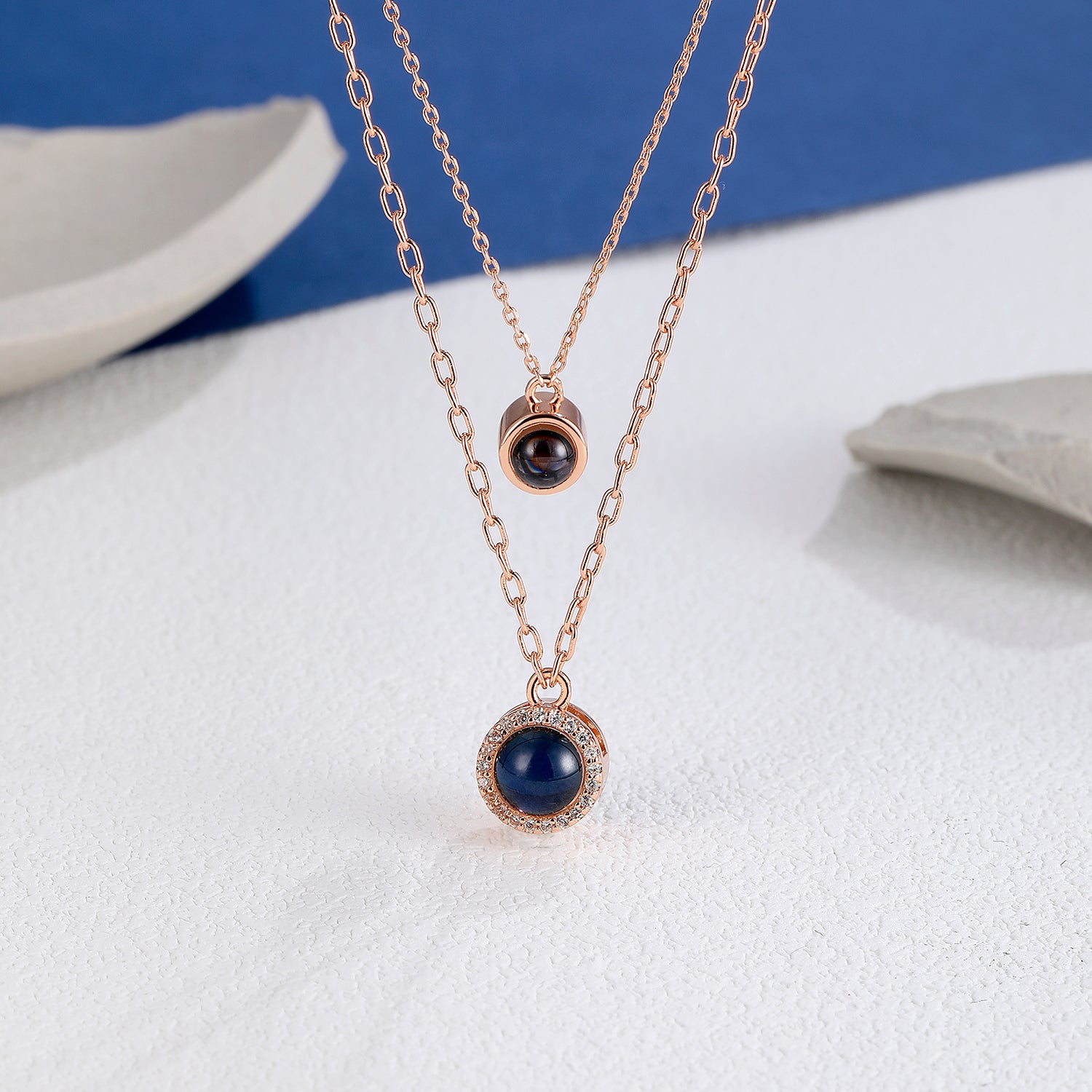 Double-layer friendship necklace with custom photo inside