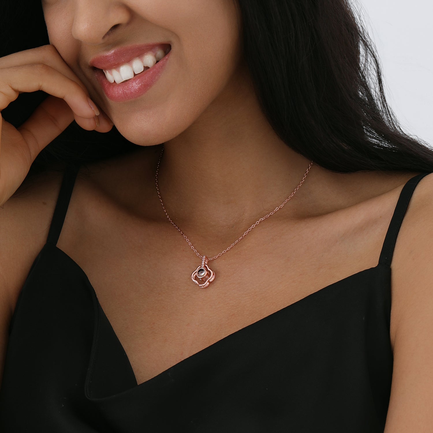 Phomora clover customized photo projection necklace with hidden picture inside