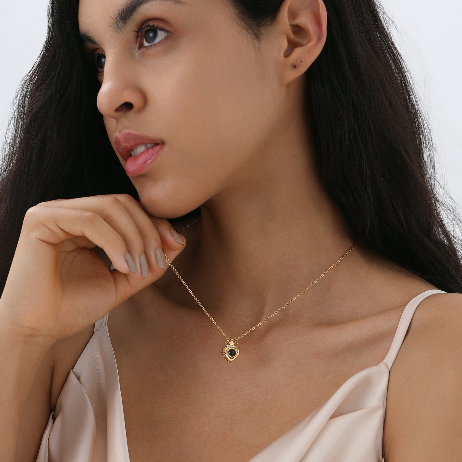 Phomora zirconia crowned-heart photo projection necklace with hidden image inside