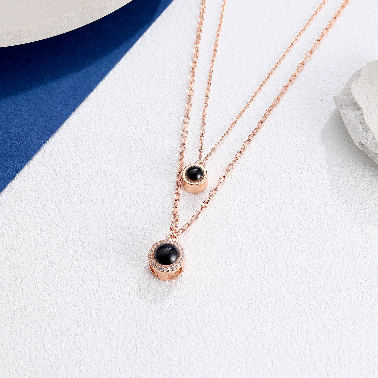 Double-layer friendship necklace with custom photo inside