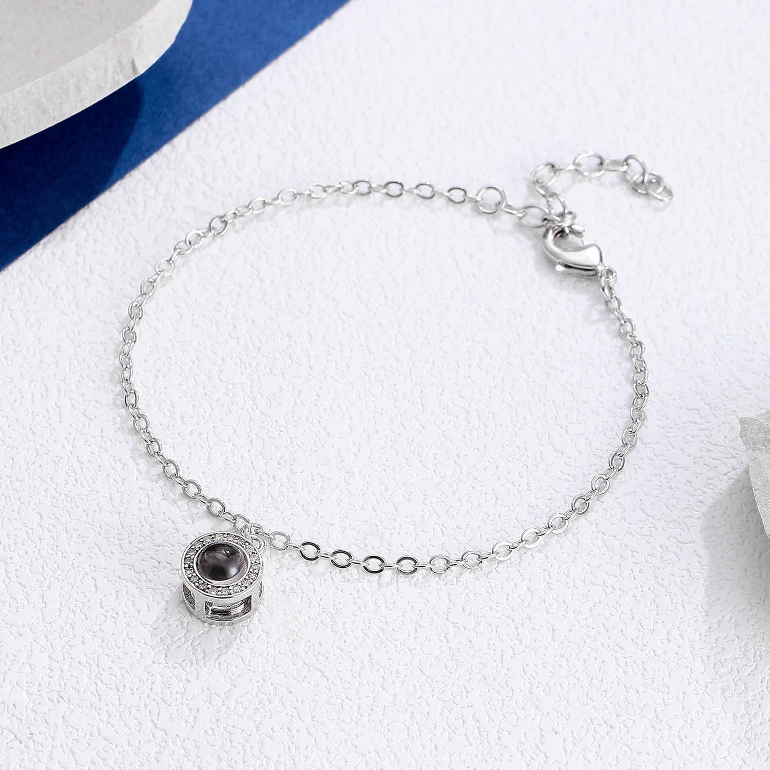 Phomora Radiant Halo Photo Bracelet with hidden photo projection charm