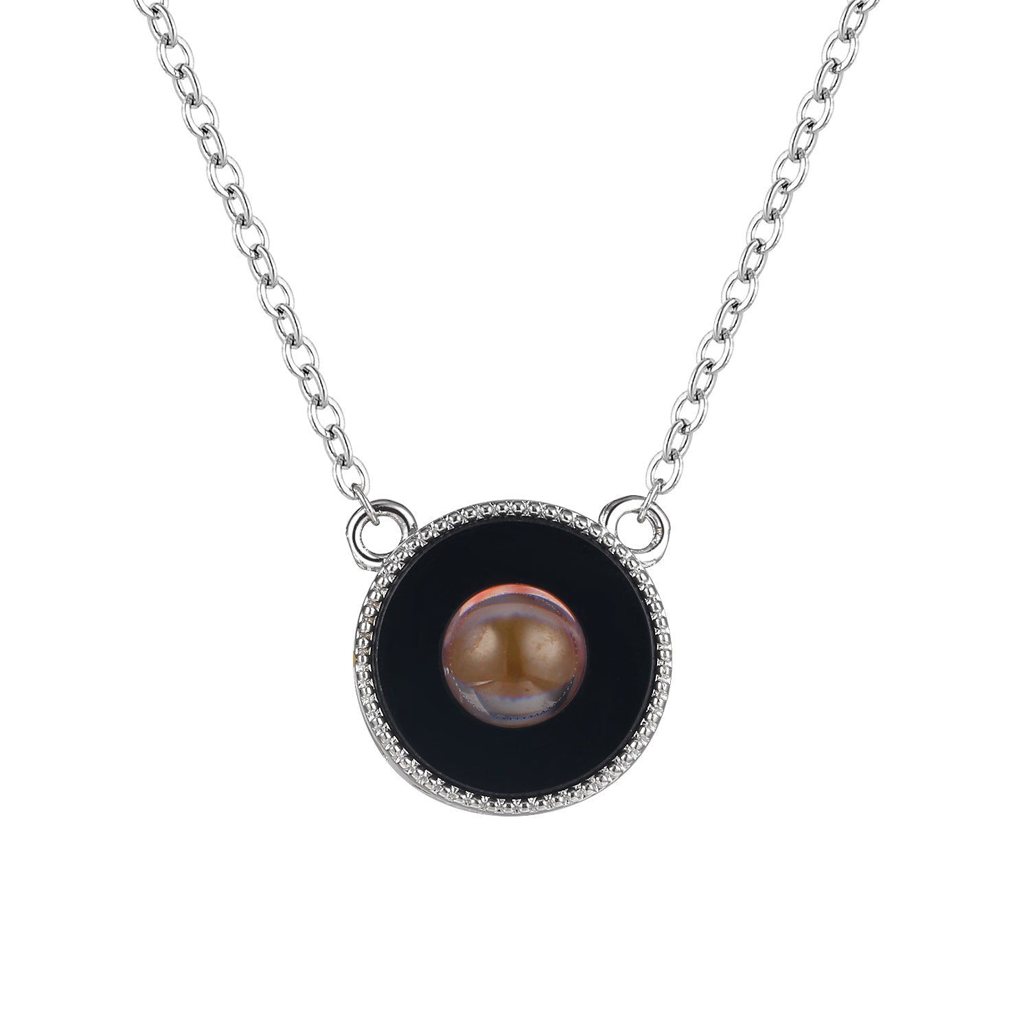 Elegant heart necklace with custom photo projection by Phomora