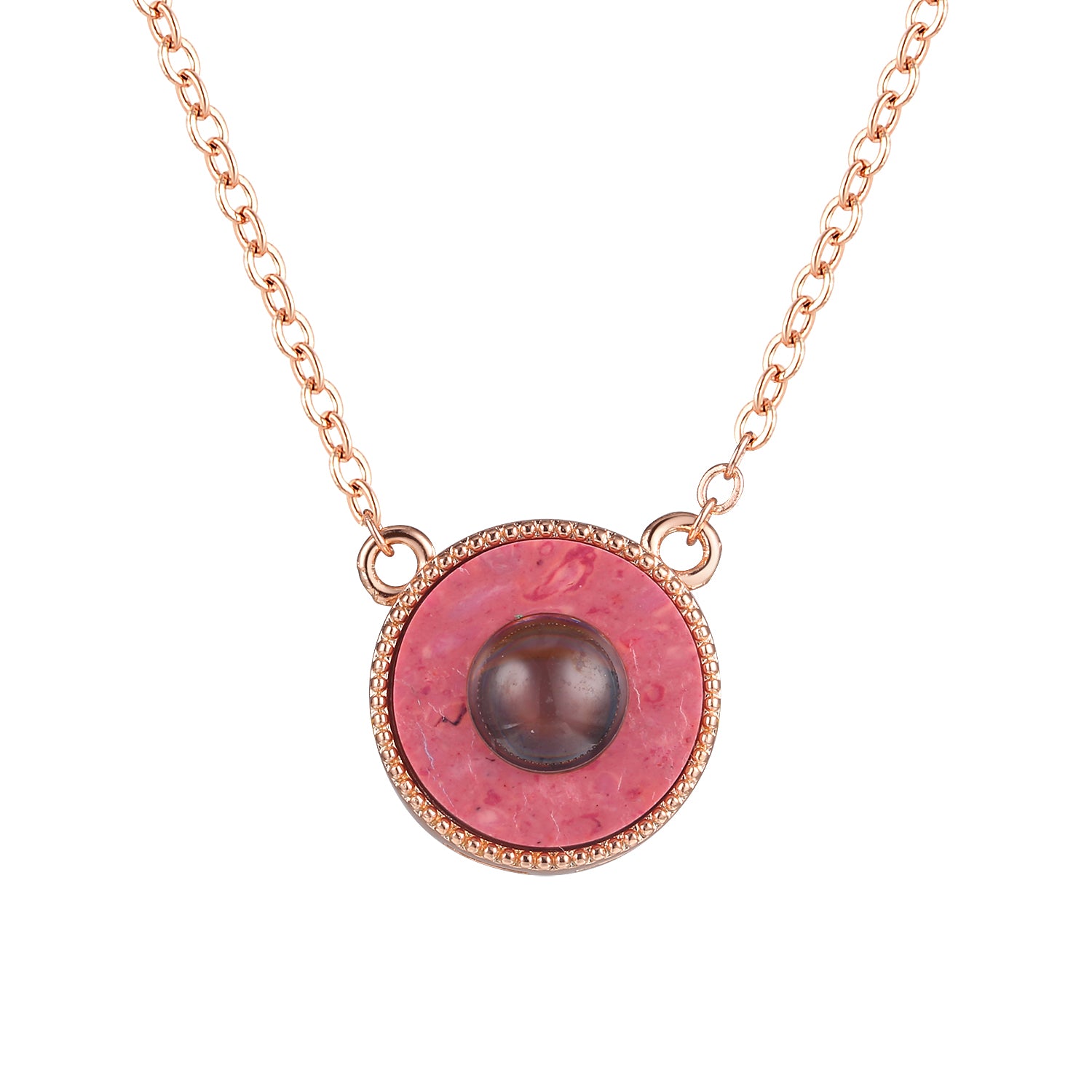 Elegant heart necklace with custom photo projection by Phomora