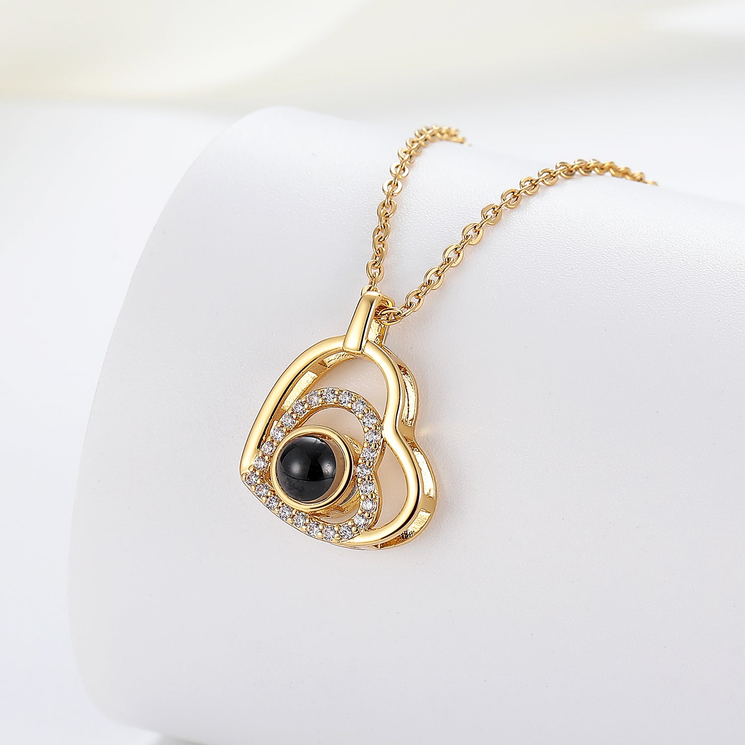 Custom zirconia photo necklace by Phomora for loved ones